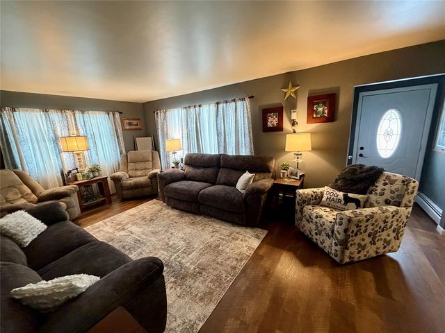 501 W Yellow Street, Cadott, WI 54727