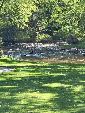 501 W Yellow Street, Cadott, WI 54727