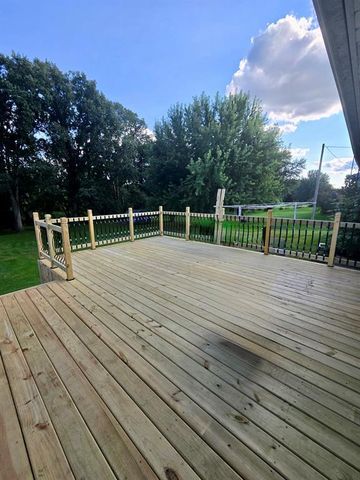 501 W Yellow Street, Cadott, WI 54727