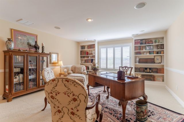 5622 Victoria Bluffs Drive, Newburgh, IN 47630