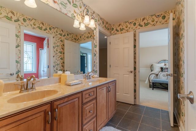 5622 Victoria Bluffs Drive, Newburgh, IN 47630