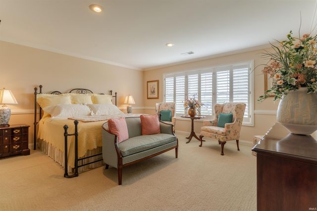 5622 Victoria Bluffs Drive, Newburgh, IN 47630