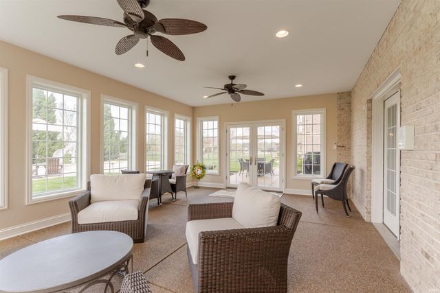 5622 Victoria Bluffs Drive, Newburgh, IN 47630