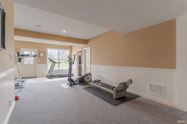 5622 Victoria Bluffs Drive, Newburgh, IN 47630