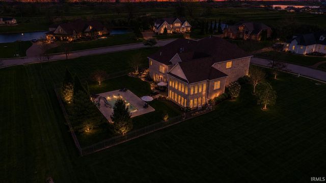 5622 Victoria Bluffs Drive, Newburgh, IN 47630