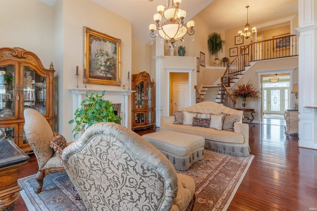5622 Victoria Bluffs Drive, Newburgh, IN 47630