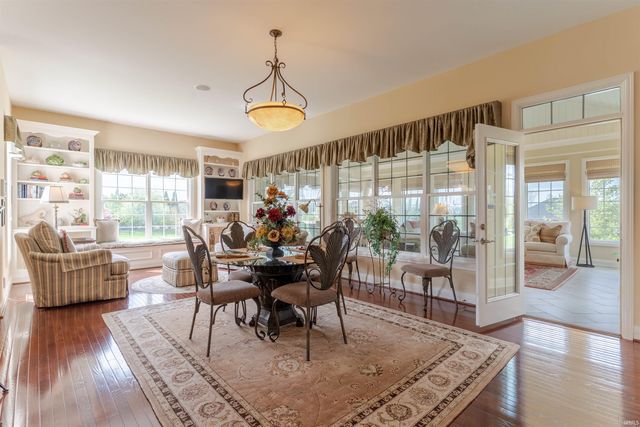 5622 Victoria Bluffs Drive, Newburgh, IN 47630