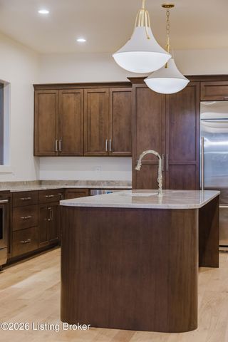 120 S Bayly Ave, Louisville, KY 40206