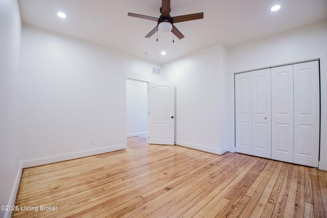 120 S Bayly Ave, Louisville, KY 40206