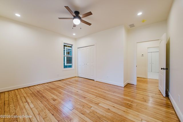 120 S Bayly Ave, Louisville, KY 40206