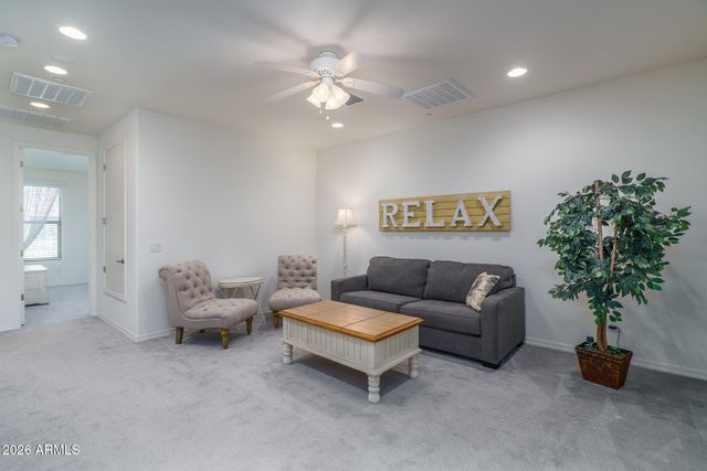 1963 W DESERT HOLLOW Drive, Phoenix, AZ 85085