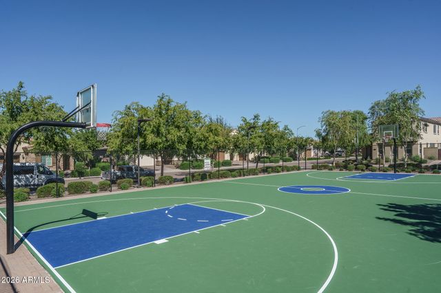 1963 W DESERT HOLLOW Drive, Phoenix, AZ 85085