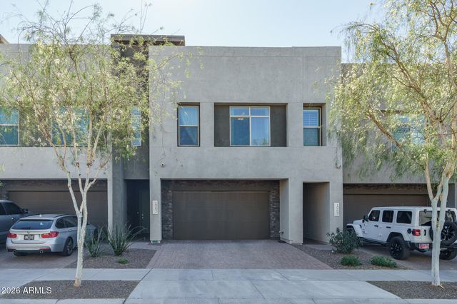 1963 W DESERT HOLLOW Drive, Phoenix, AZ 85085