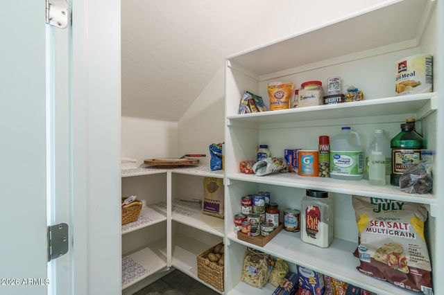 1963 W DESERT HOLLOW Drive, Phoenix, AZ 85085