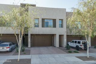 1963 W DESERT HOLLOW Drive, Phoenix, AZ 85085