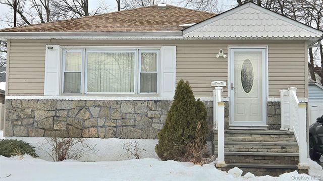 137-22 242nd Street Street, Rosedale, NY 11422