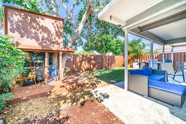 2051 NW 35th Terrace, Coconut Creek, FL 33066