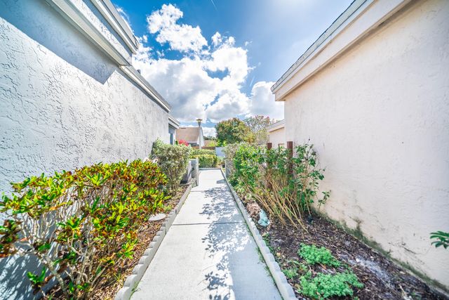 2051 NW 35th Terrace, Coconut Creek, FL 33066