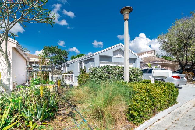 2051 NW 35th Terrace, Coconut Creek, FL 33066