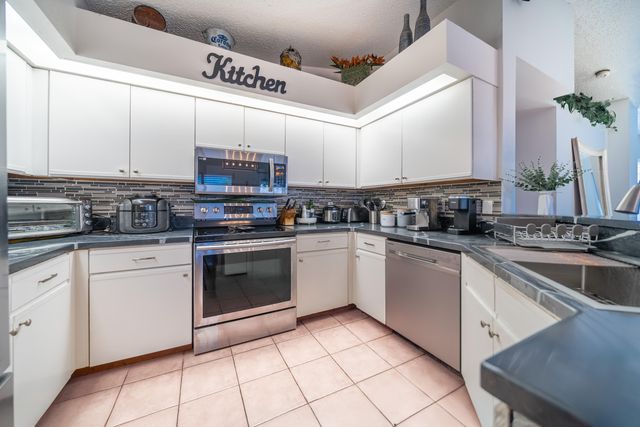 2051 NW 35th Terrace, Coconut Creek, FL 33066