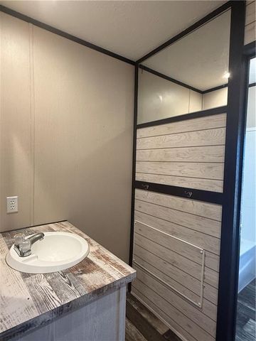 2843 OLD MARKSVILLE Highway, Pineville, LA 71360