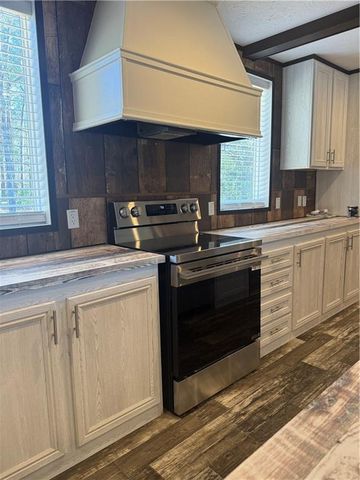 2843 OLD MARKSVILLE Highway, Pineville, LA 71360