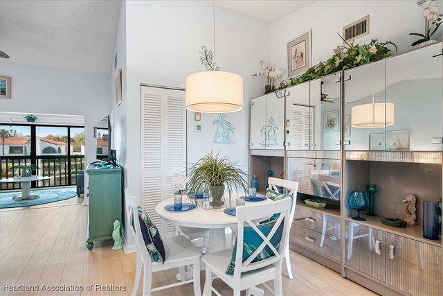 4915 Casablanca Circle H23, Sebring, FL 33870