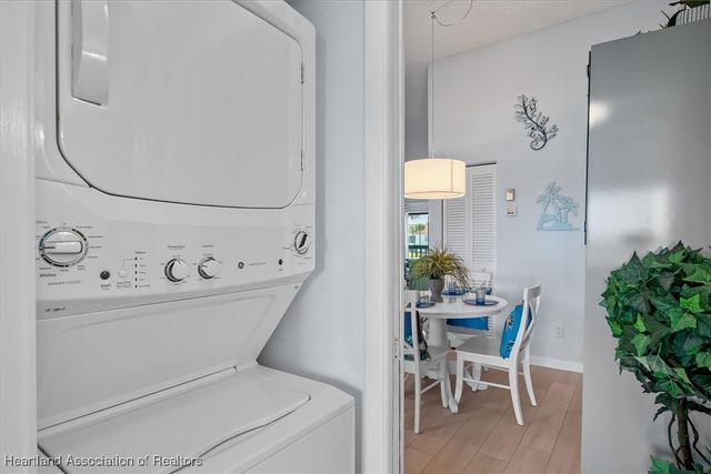 4915 Casablanca Circle H23, Sebring, FL 33870