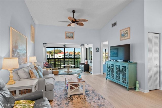 4915 Casablanca Circle H23, Sebring, FL 33870