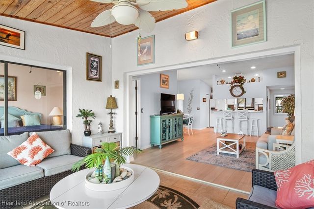 4915 Casablanca Circle H23, Sebring, FL 33870