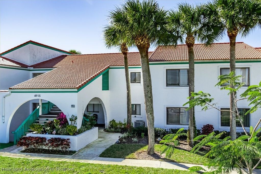 4915 Casablanca Circle H23, Sebring, FL 33870