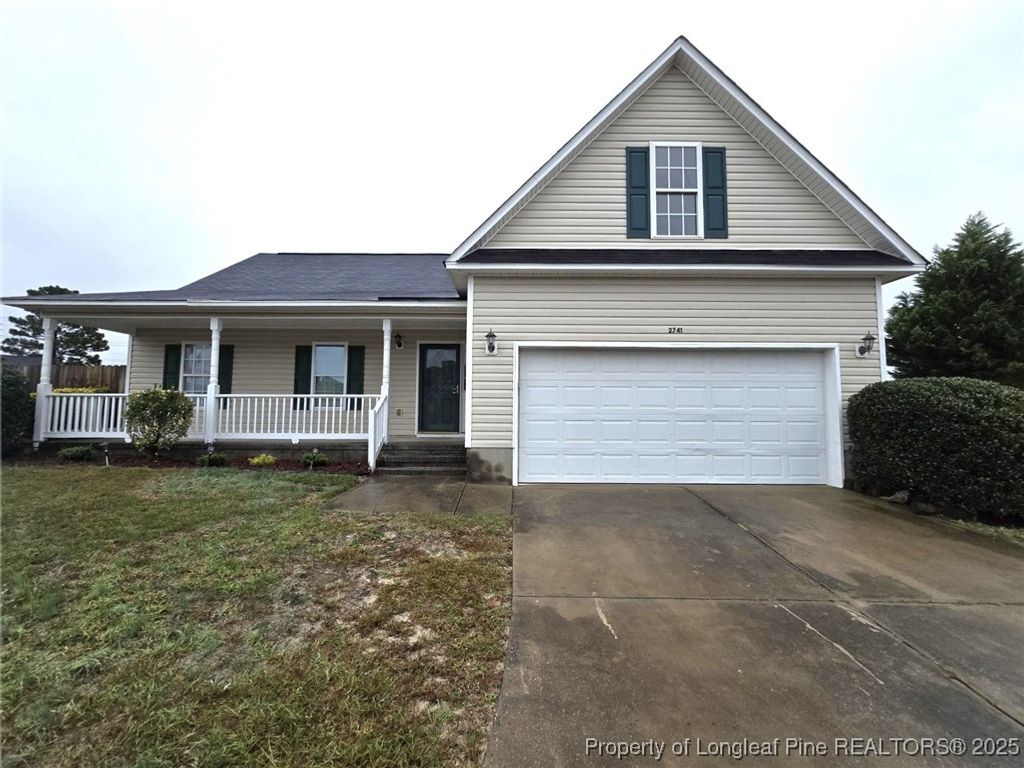 2741 Daniel Boone Lane, Hope Mills, NC 28348