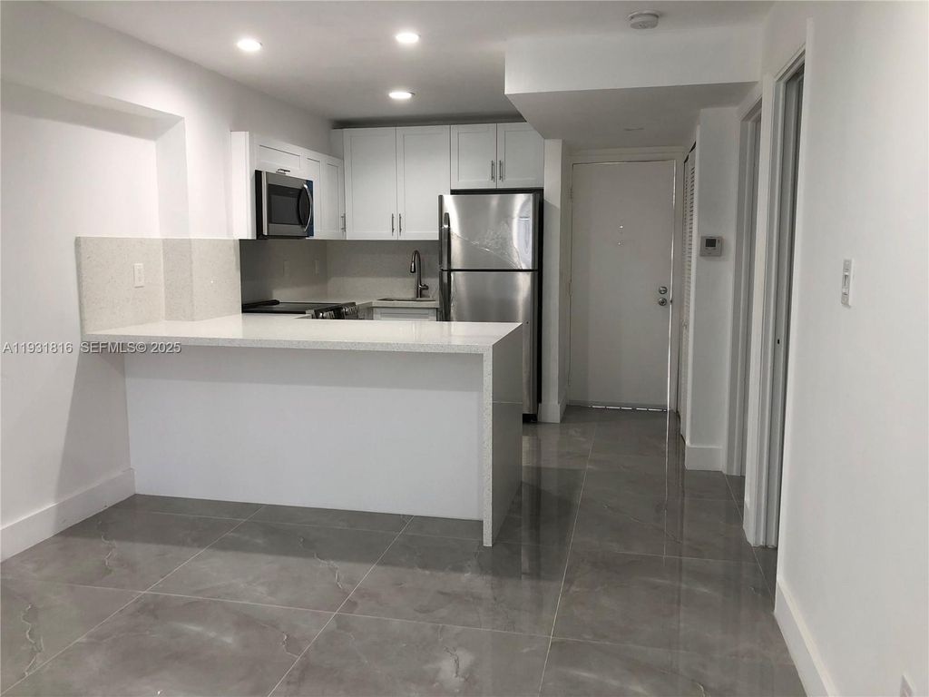 777 SW 9th Ave 322, Miami, FL 33130