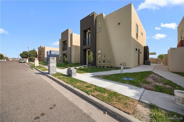 1220 Camellia Avenue, Mcallen, TX 78501