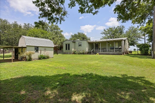 2022 Long Creek Court, Granbury, TX 76049