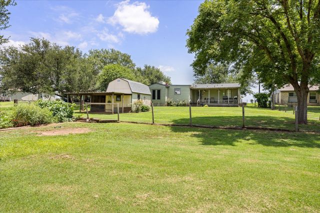 2022 Long Creek Court, Granbury, TX 76049