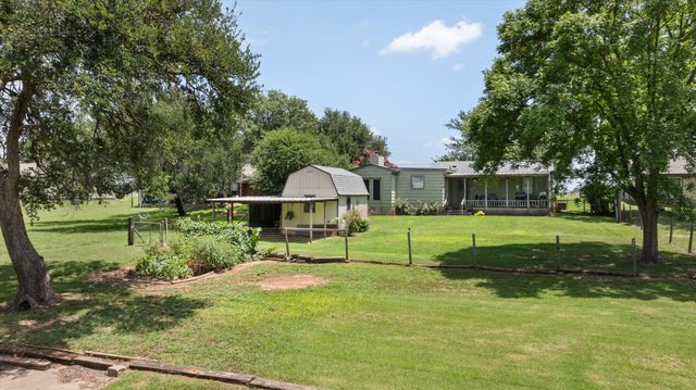 2022 Long Creek Court, Granbury, TX 76049