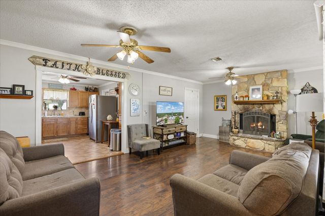 2022 Long Creek Court, Granbury, TX 76049