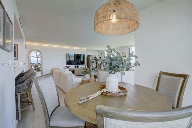 1121 Crandon Boulevard D1201, Key Biscayne, FL 33149