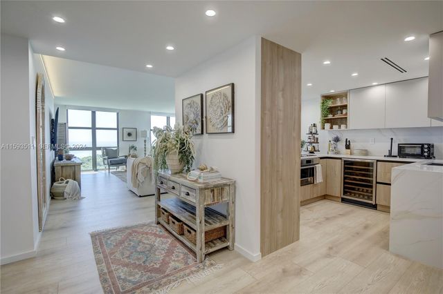 1121 Crandon Boulevard D1201, Key Biscayne, FL 33149