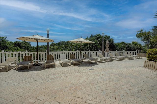 1121 Crandon Boulevard D1201, Key Biscayne, FL 33149