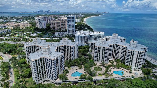 1121 Crandon Boulevard D1201, Key Biscayne, FL 33149