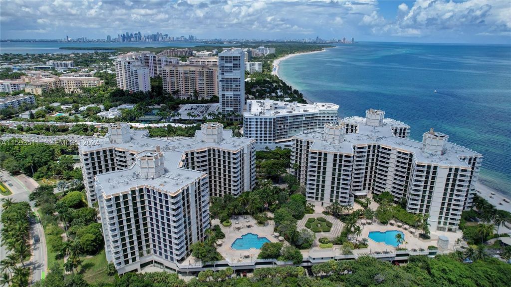 1121 Crandon Boulevard D1201, Key Biscayne, FL 33149