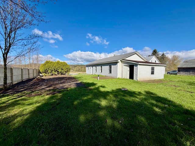 307 Central Street, Sheldon, VT 05483