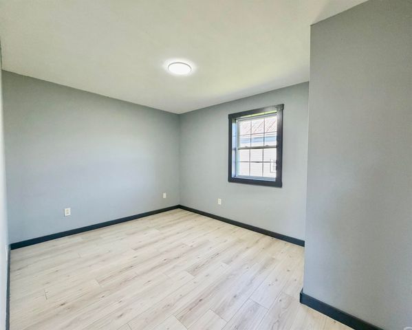 307 Central Street, Sheldon, VT 05483