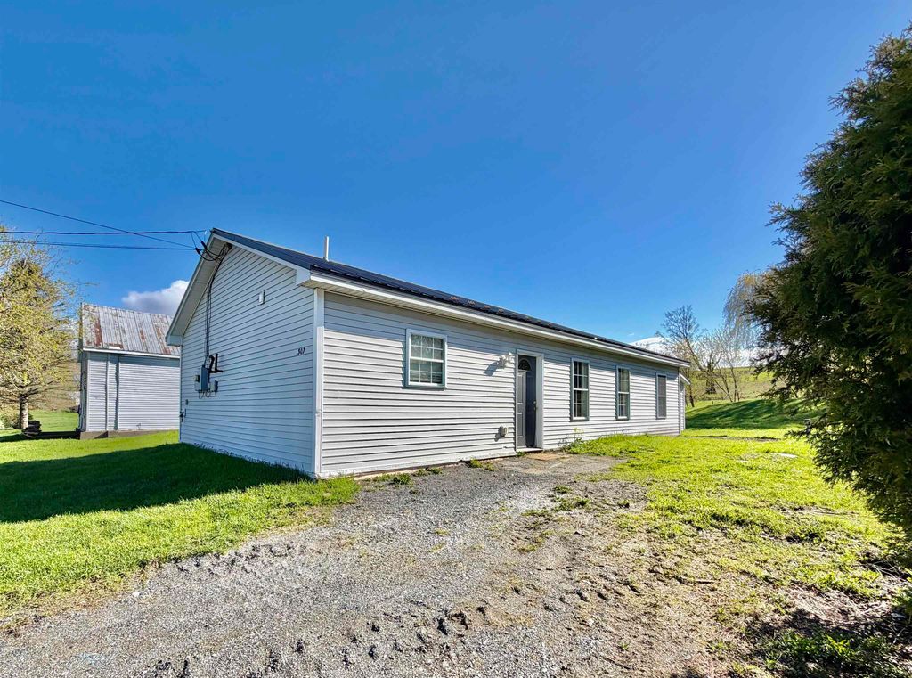 307 Central Street, Sheldon, VT 05483
