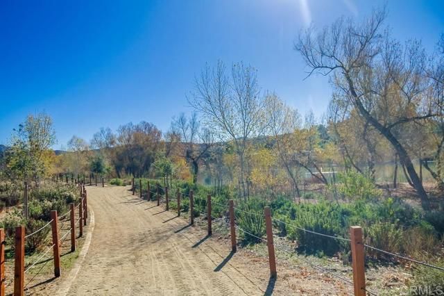 12616 Lakeshore Drive 1, Lakeside, CA 92040