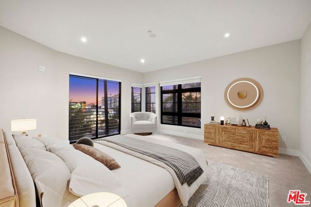 8788 Shoreham Drive 23, West Hollywood, CA 90069