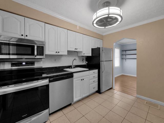 110 Valley Drive, Florence, KY 41042