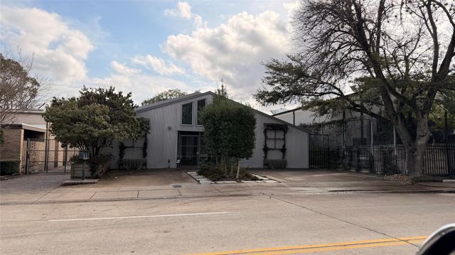 5911 Winsome Lane B, Houston, TX 77057